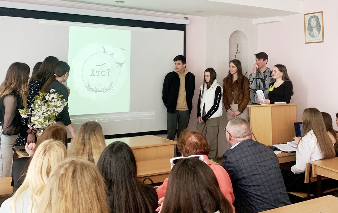 Змагання між командами на перевірку кмітливості